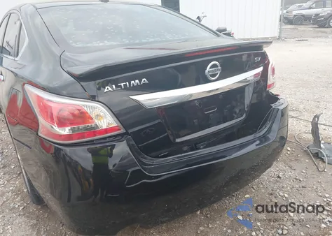 2015 Nissan Altima 2.5 Sv z USA, uszkodzony, nr VIN 1N4AL3AP3FC209593